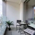 200Mb Wifi, Supermarket On-Site, 12Min City Center